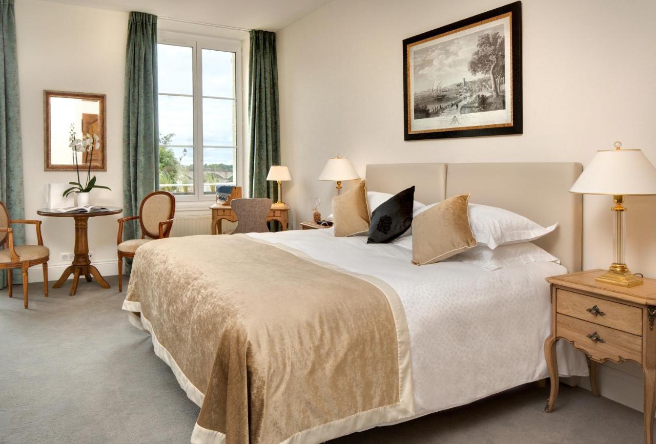 Le Manoir Les Minimes Hotel Amboise Exterior photo